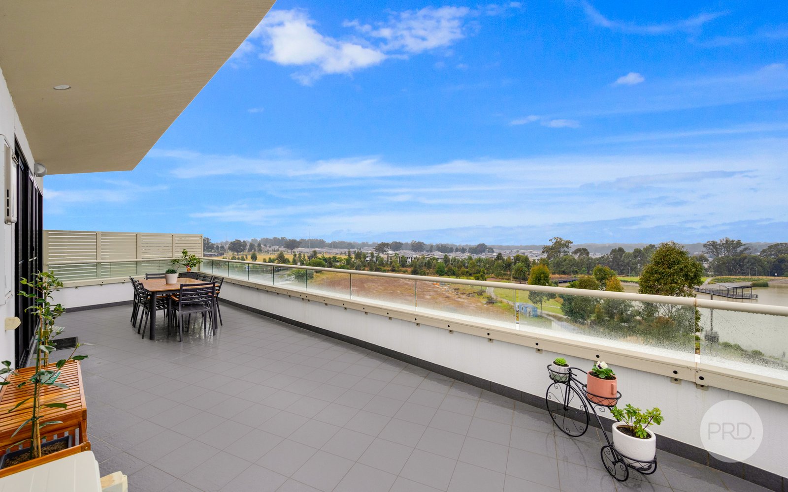 401/5 Cullen Avenue JORDAN SPRINGS 2