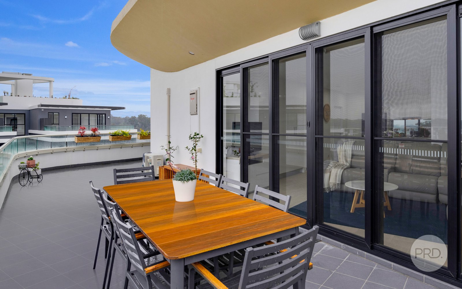 401/5 Cullen Avenue JORDAN SPRINGS 3