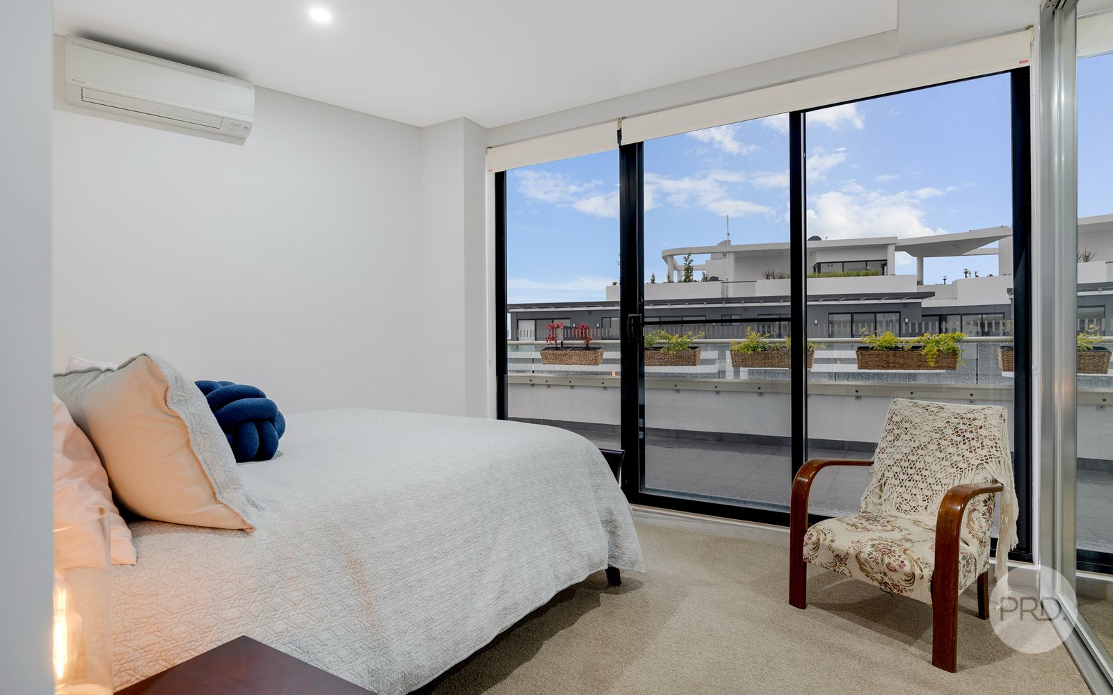 401/5 Cullen Avenue JORDAN SPRINGS 11