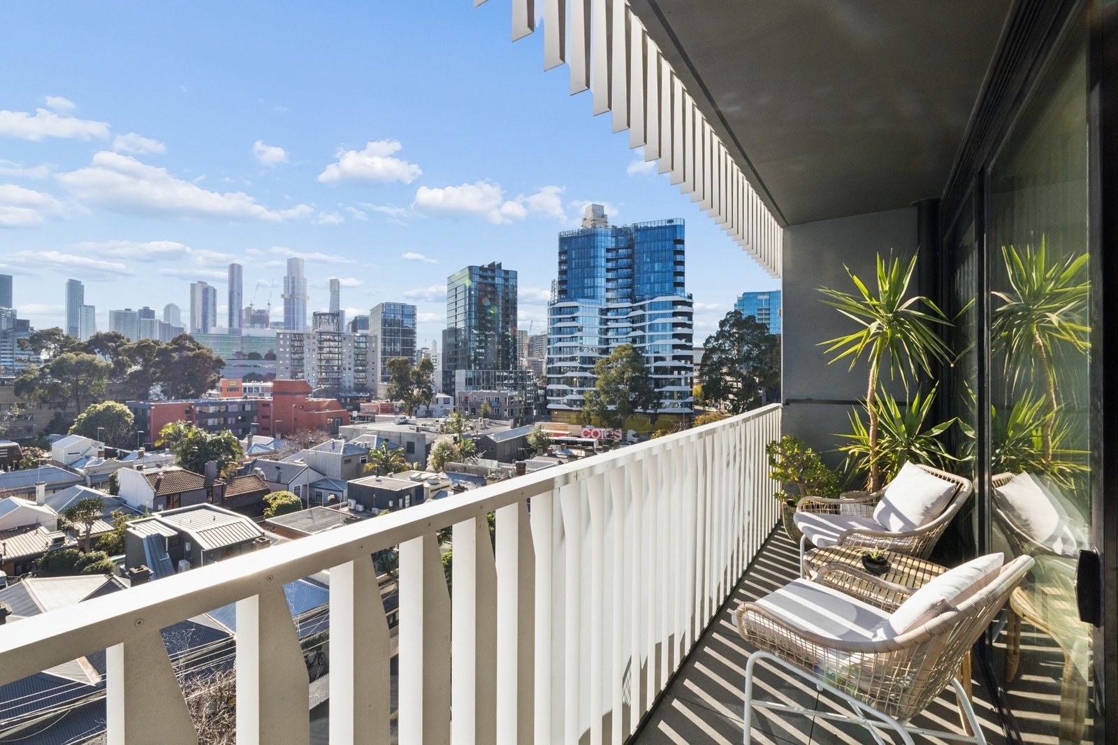 Gallery: 401/75 Palmerston Crescent