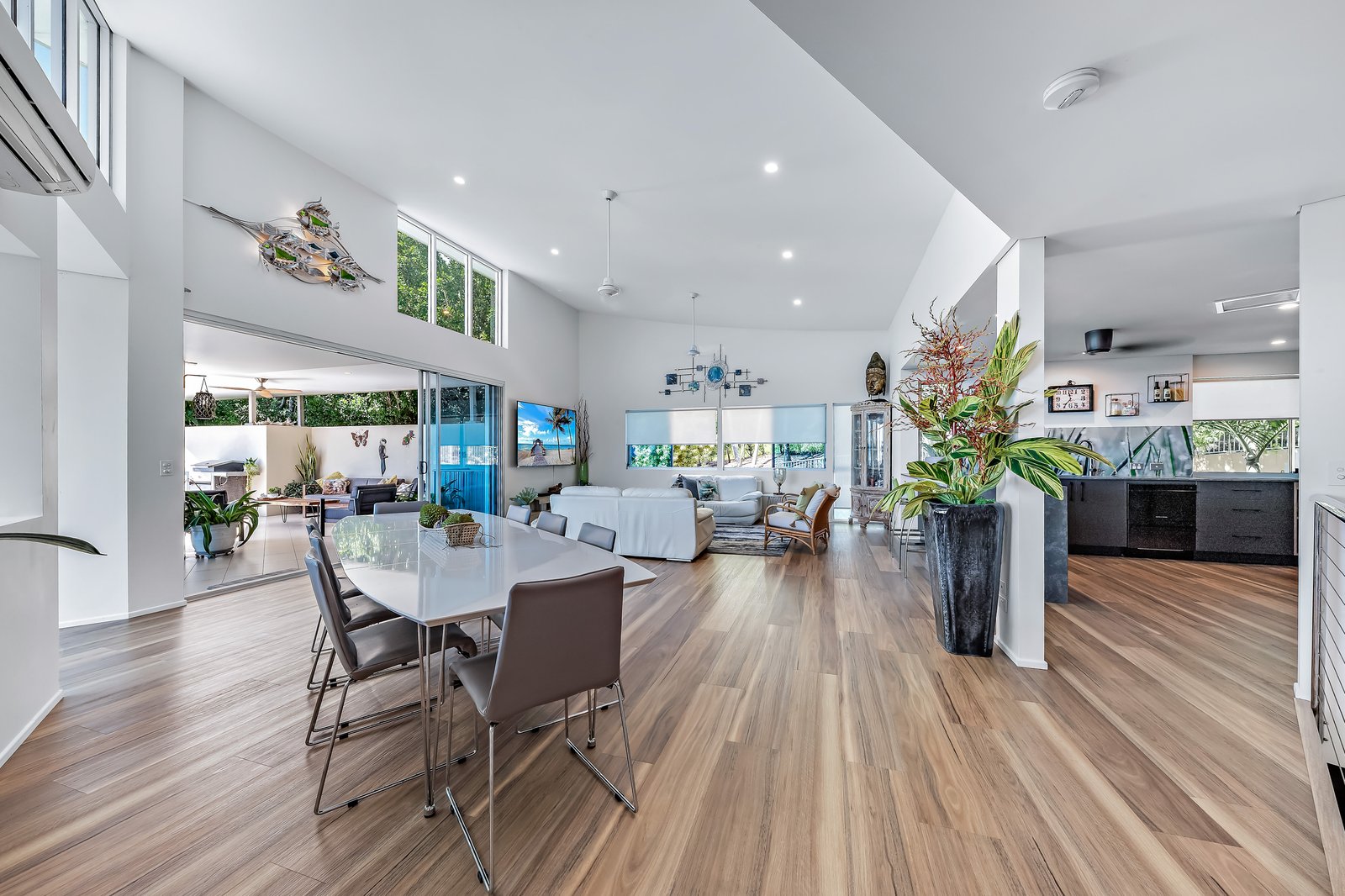 40/18-24 Raintree Place AIRLIE BEACH 5