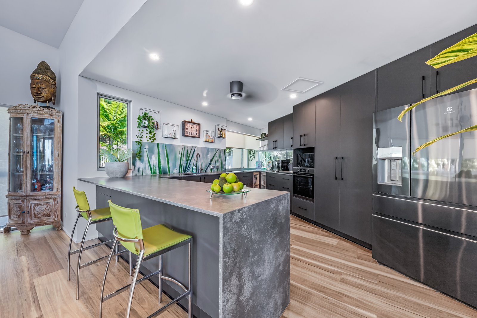 40/18-24 Raintree Place AIRLIE BEACH 6