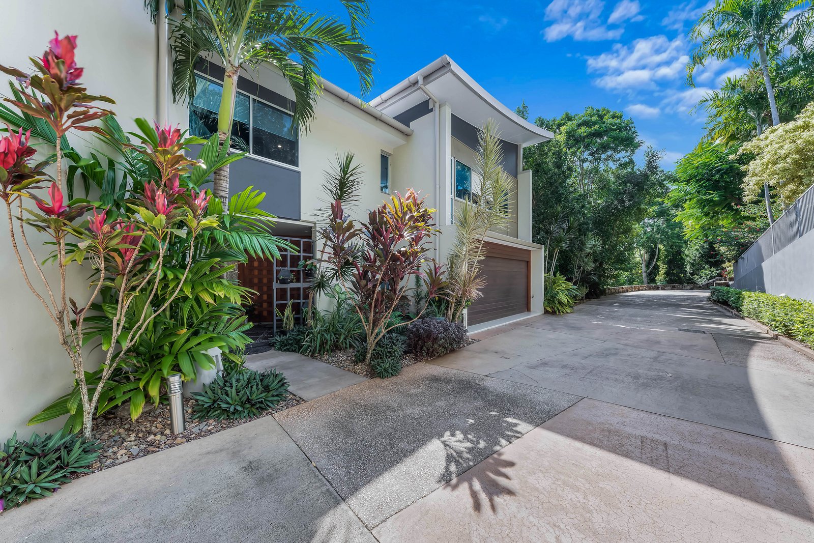 40/18-24 Raintree Place AIRLIE BEACH 26