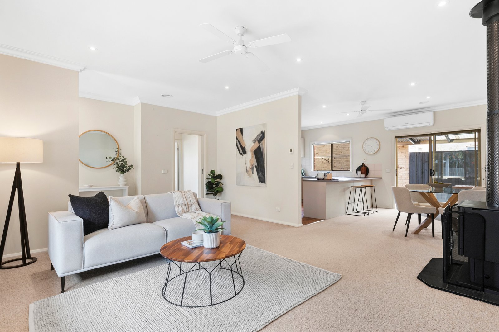 Gallery: 402 Autumn Street
