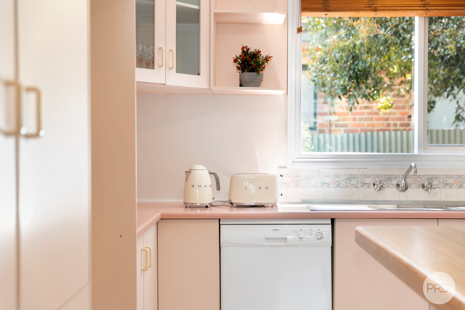 402 Darling Street REDAN 8