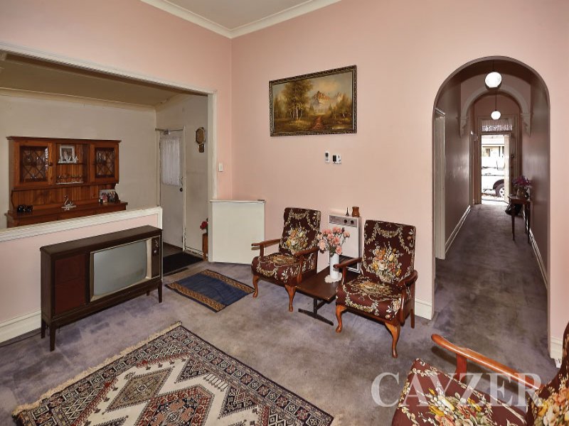 Gallery: 402 Graham Street