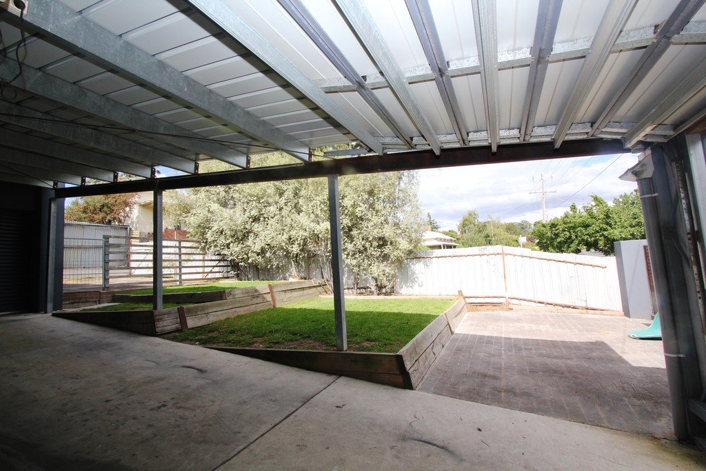 402 Grant Street BALLARAT 15