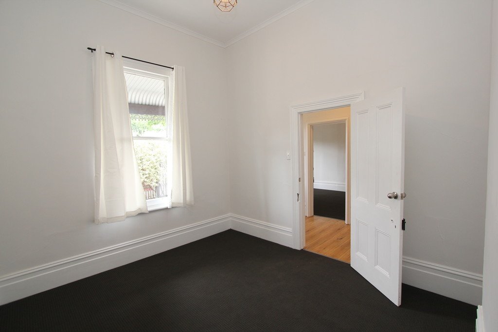 402 Skipton Street REDAN 6