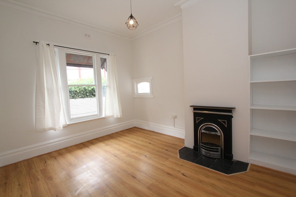 402 Skipton Street REDAN 8