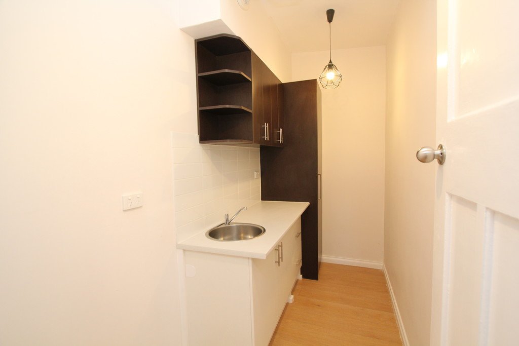 402 Skipton Street REDAN 16