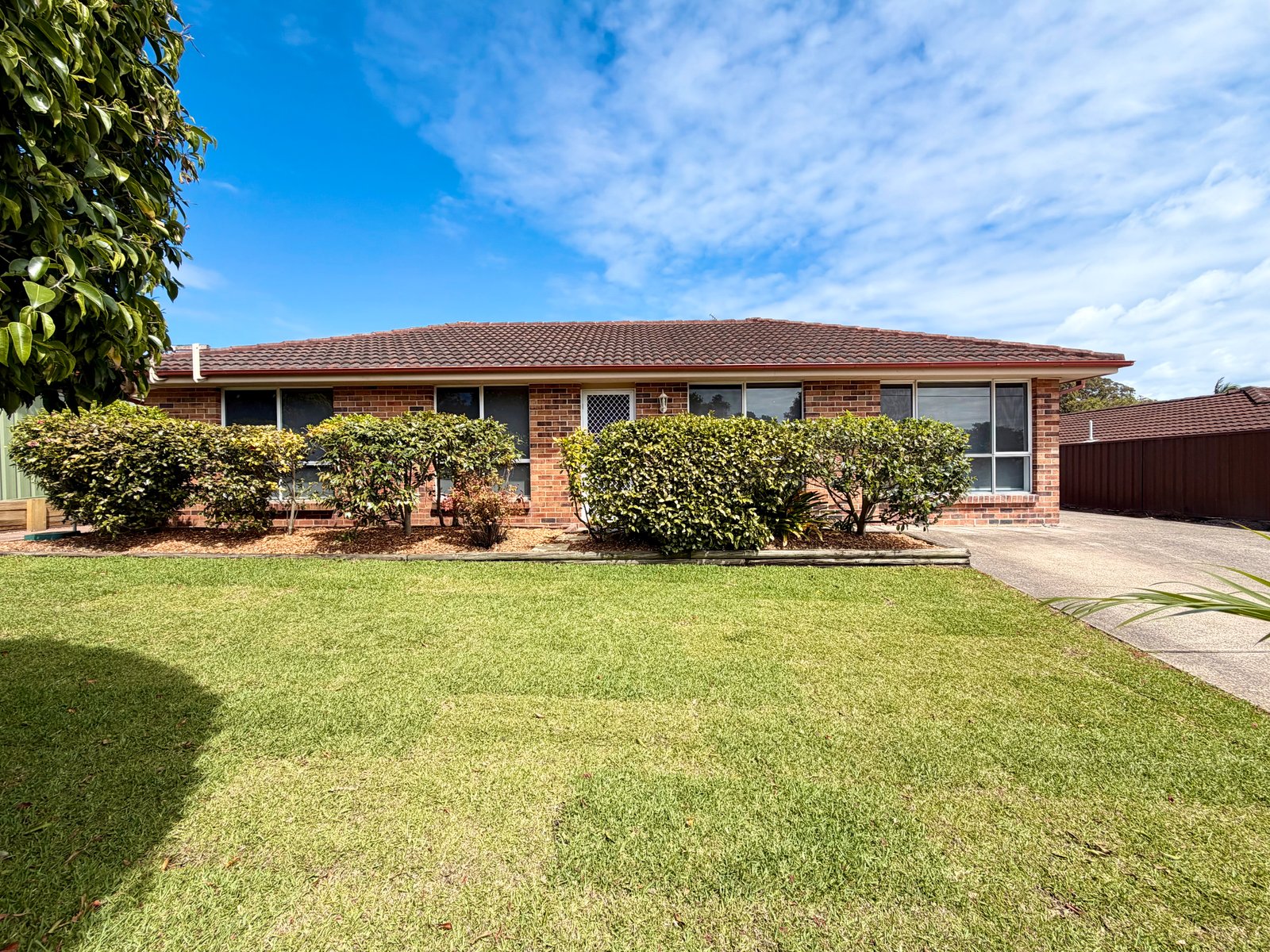 402 Soldiers Point Road SALAMANDER BAY 1
