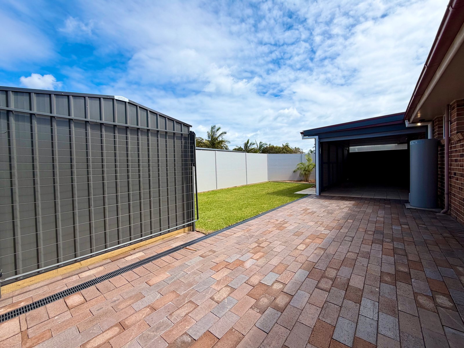 402 Soldiers Point Road SALAMANDER BAY 3