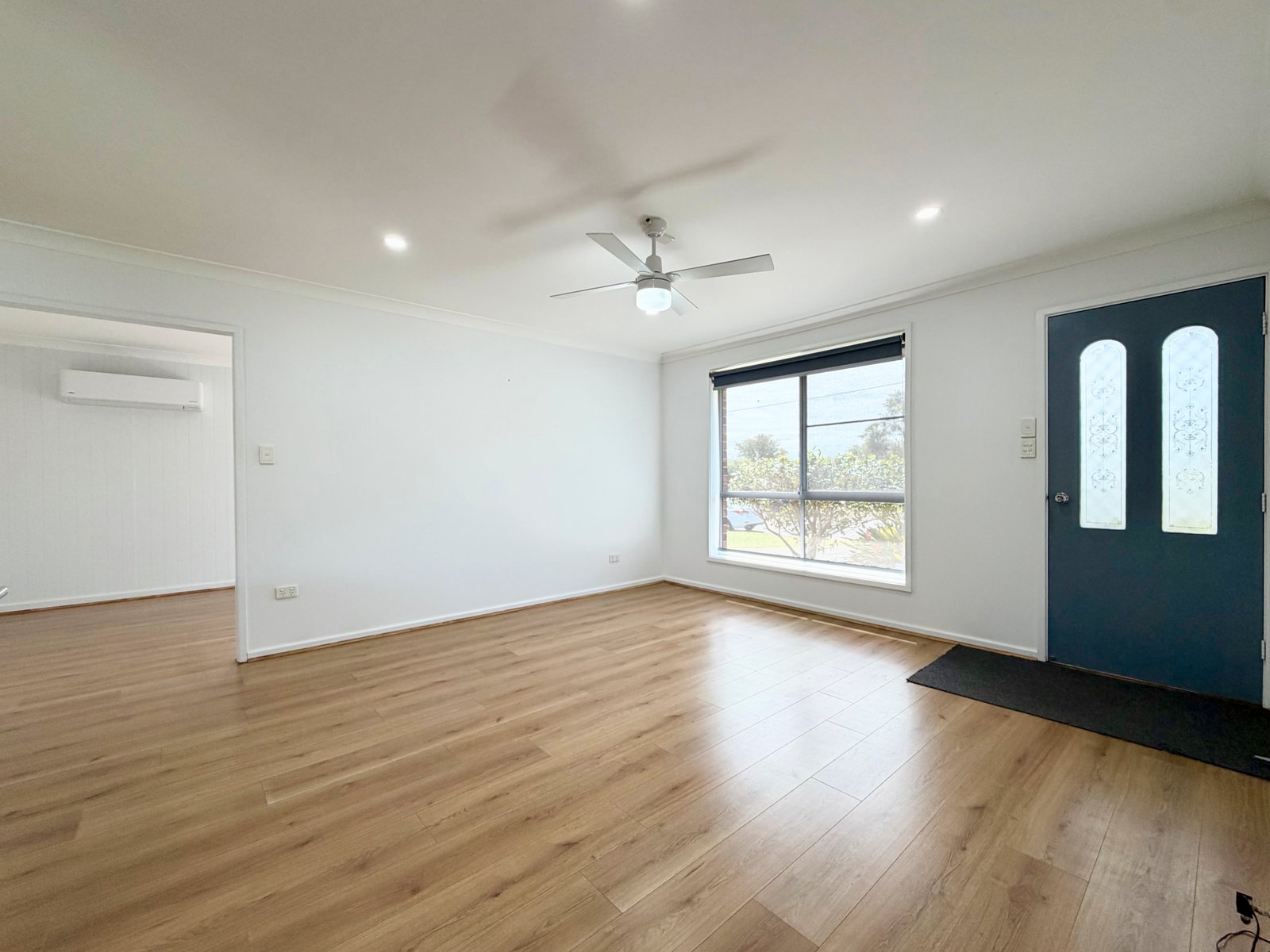 402 Soldiers Point Road SALAMANDER BAY 4