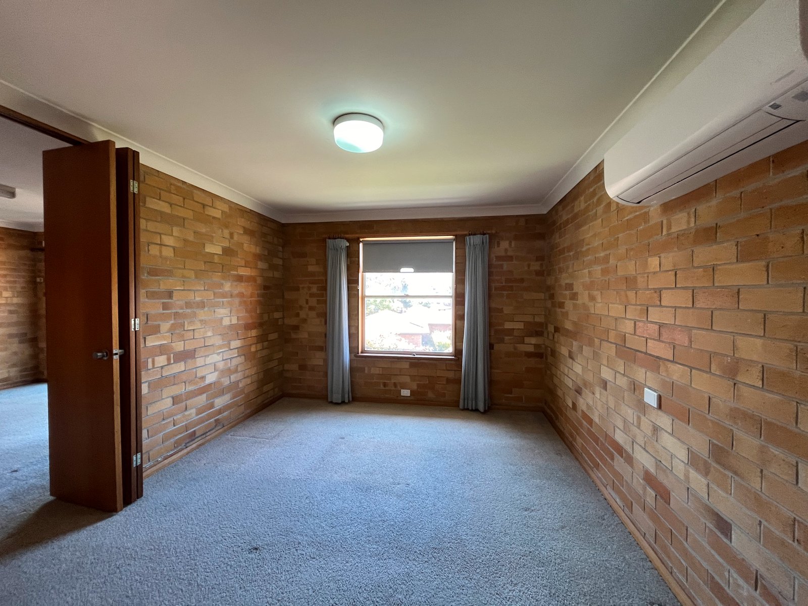 40/2 Tribe Street TAMWORTH 5