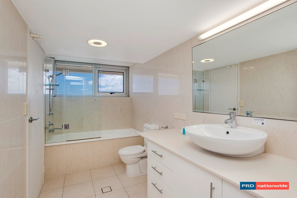 40/202 The Esplanade BURLEIGH HEADS 11