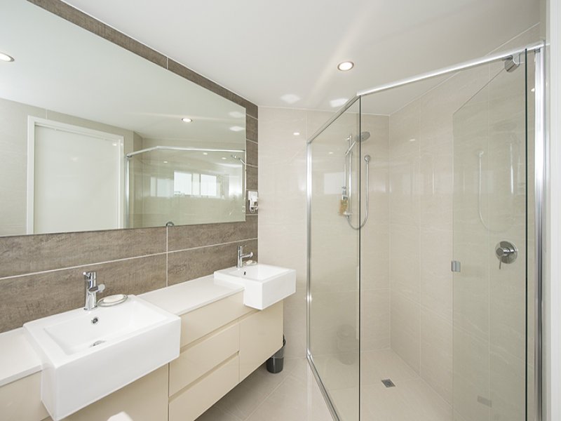 402/10 Wyndham Avenue BOYNE ISLAND 7
