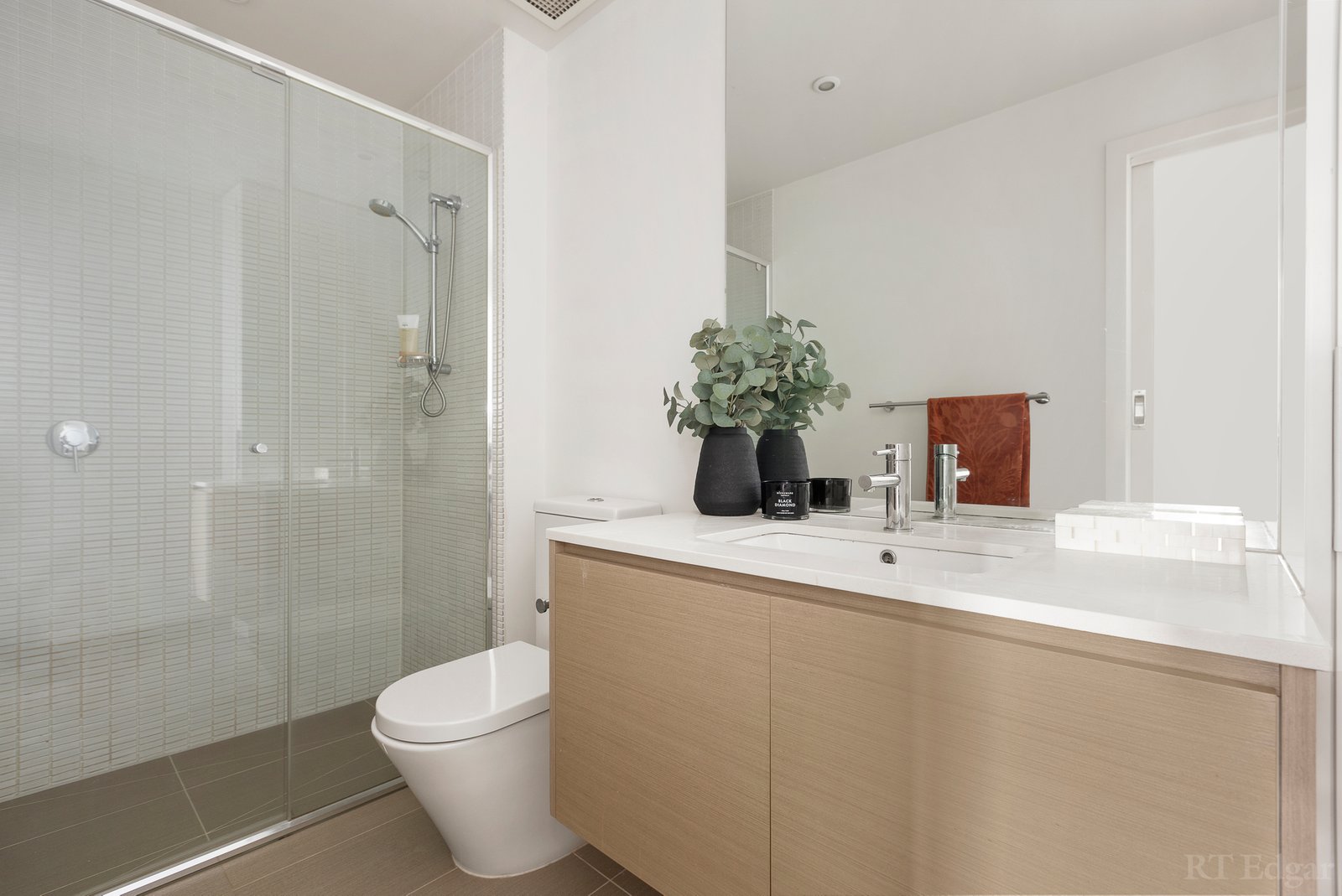 Real Estate and Property in 402/13-15 Grattan Street, Prahran, VIC