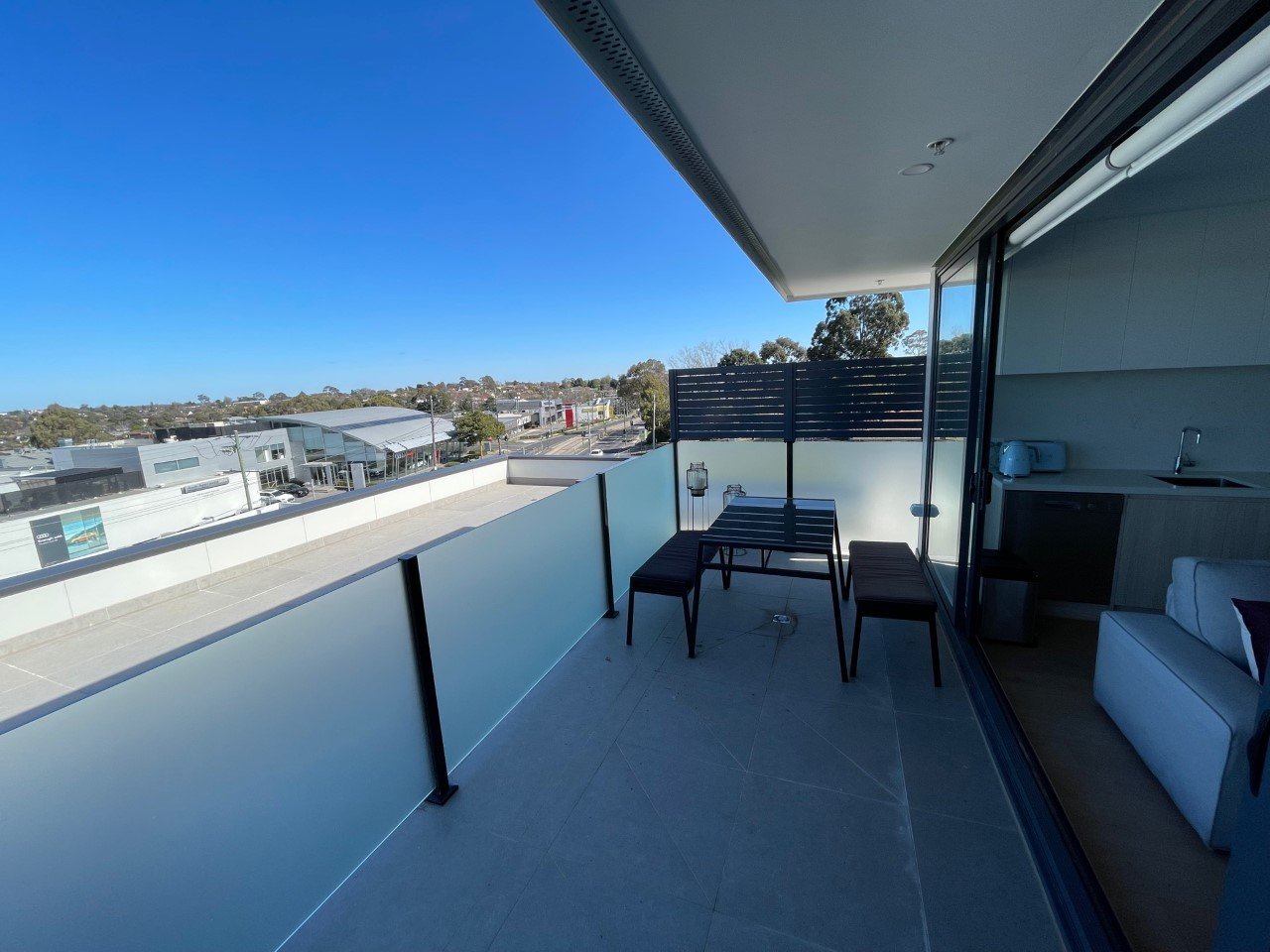 Gallery: 402/139 Burwood Highway
