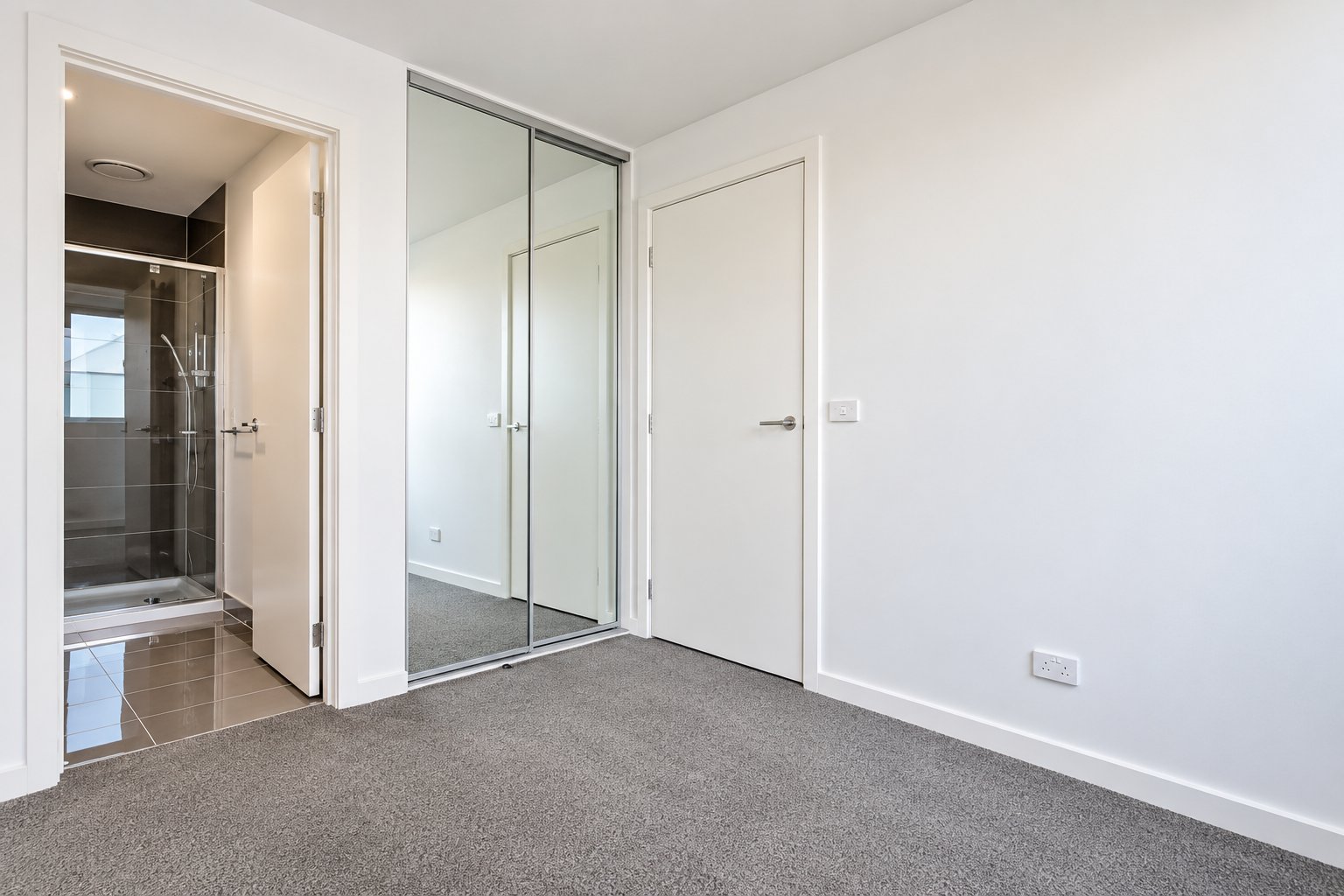 Gallery: 402/1525 Dandenong Road