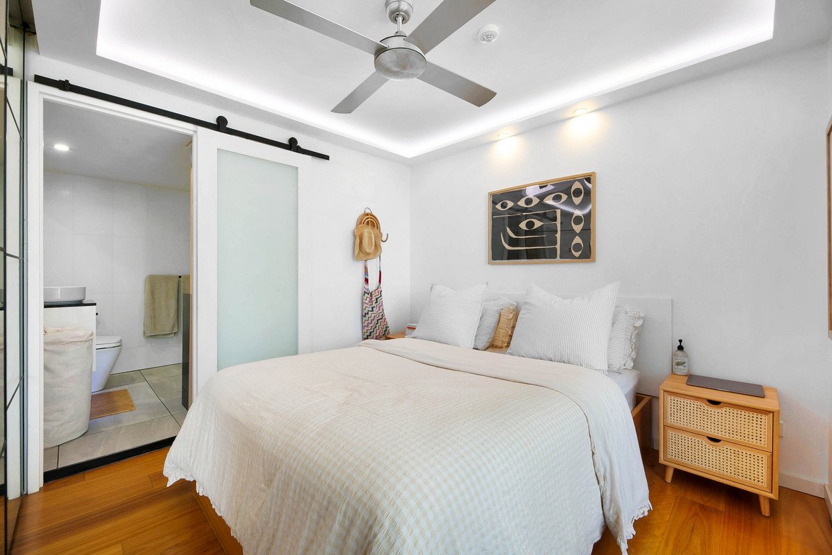 402/1855 Gold Coast Highway BURLEIGH HEADS 11