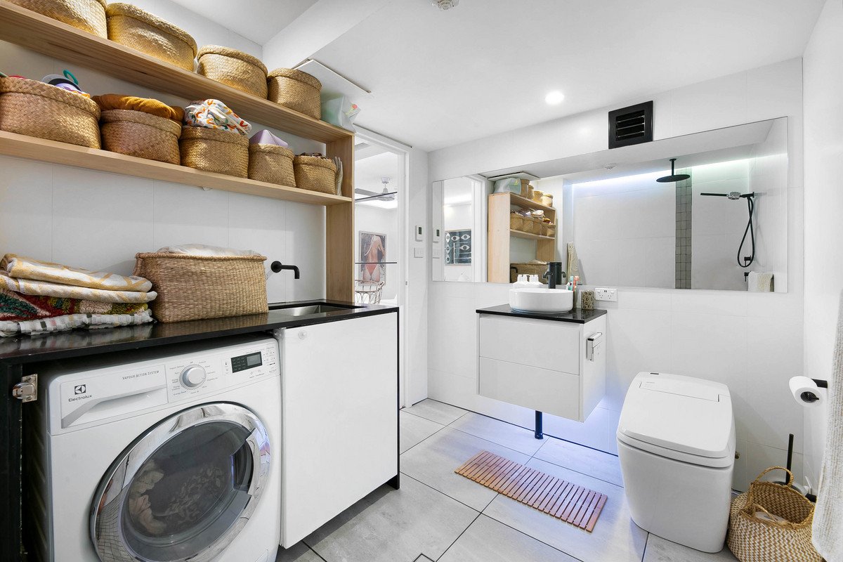 402/1855 Gold Coast Highway BURLEIGH HEADS 13