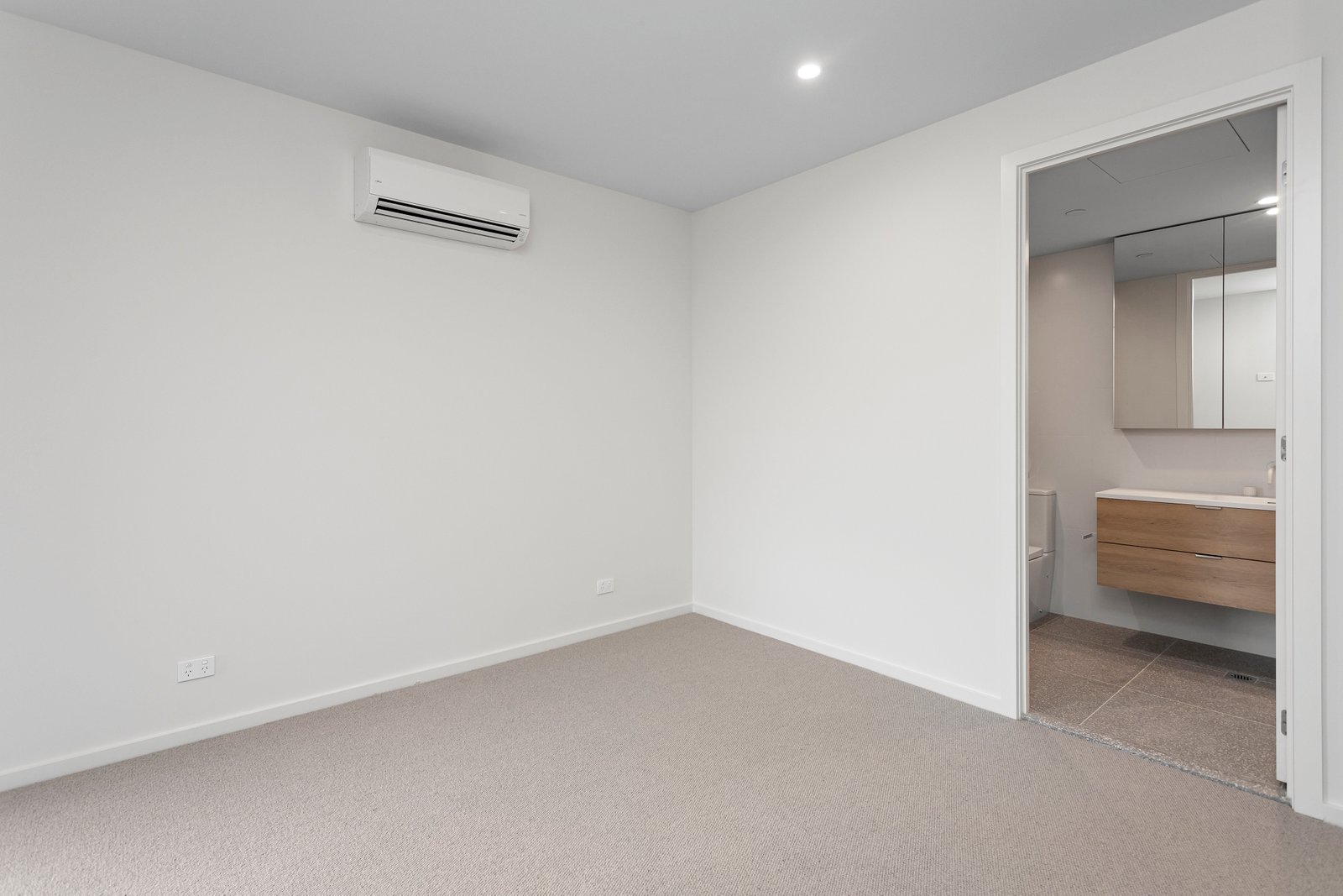 Real Estate and Property in 402/241 Glen Huntly Road, Elsternwick, VIC