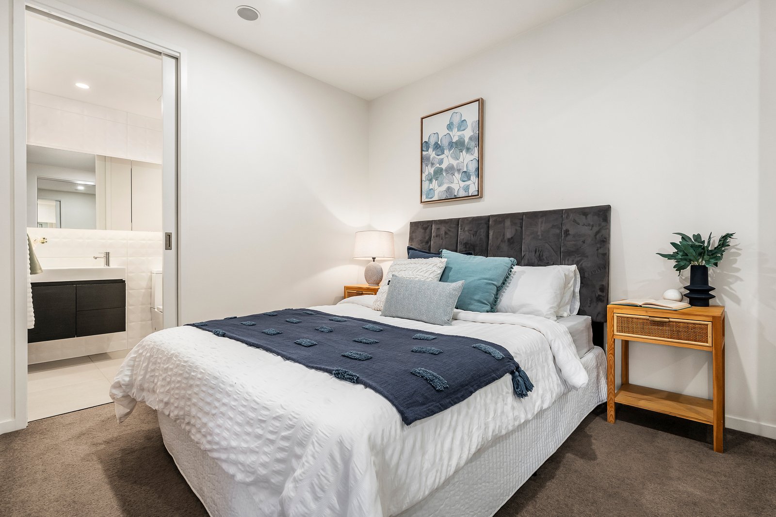 402/347 Camberwell Road, Camberwell, 3124