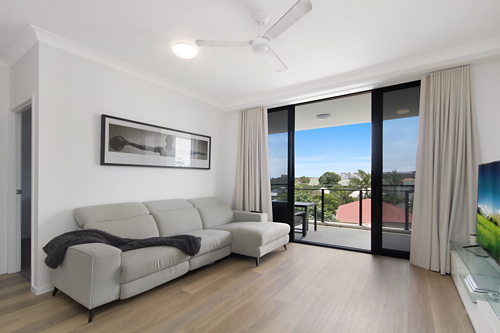 402/38 Enid Street TWEED HEADS 2