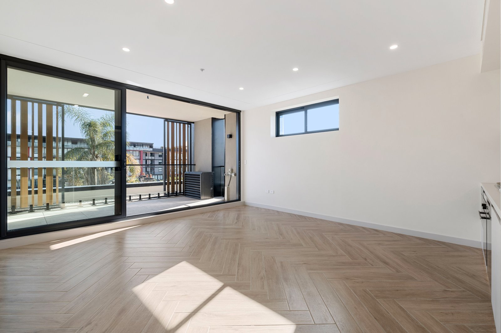 402/6 Lacey Street KOGARAH BAY 1