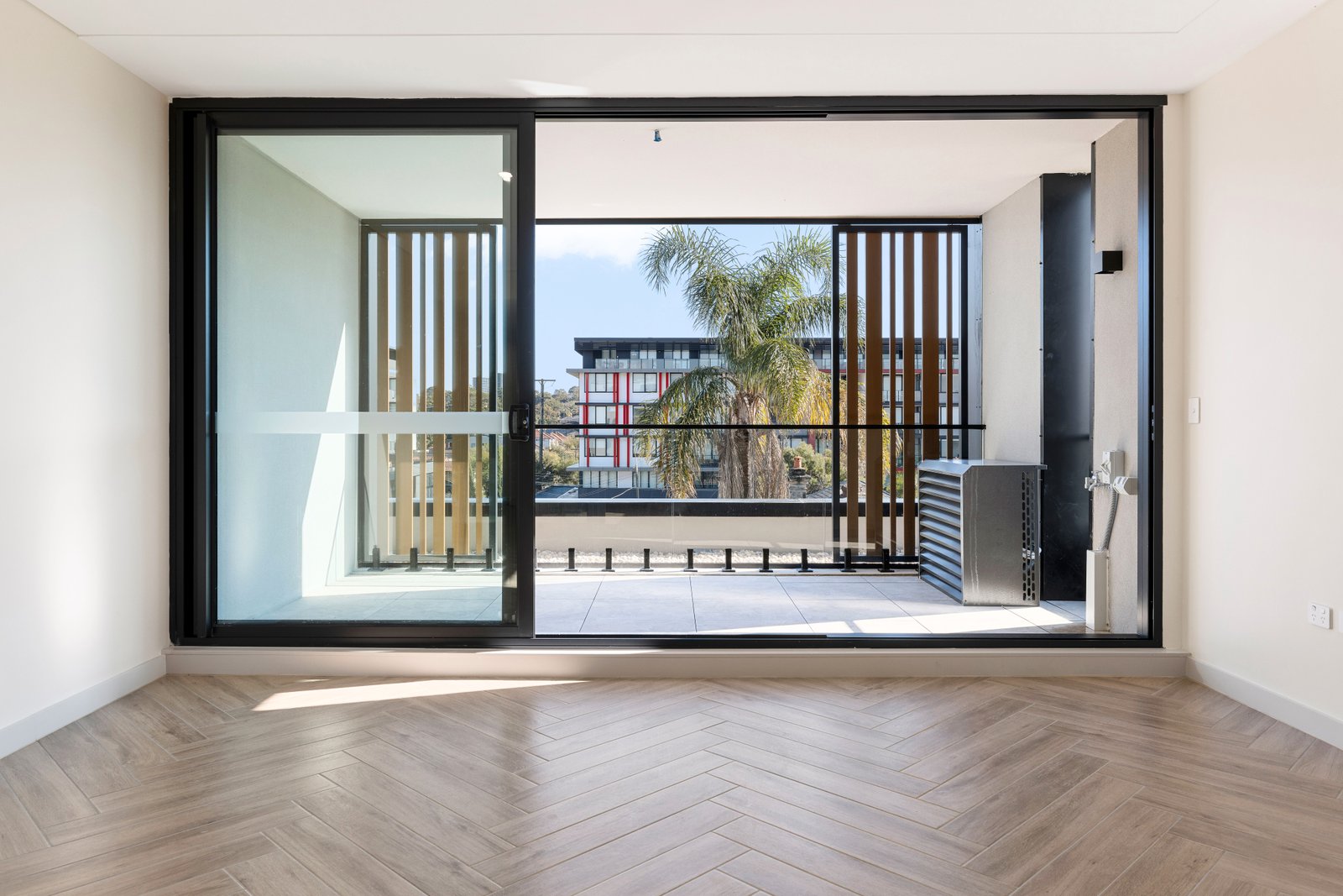 402/6 Lacey Street KOGARAH BAY 2