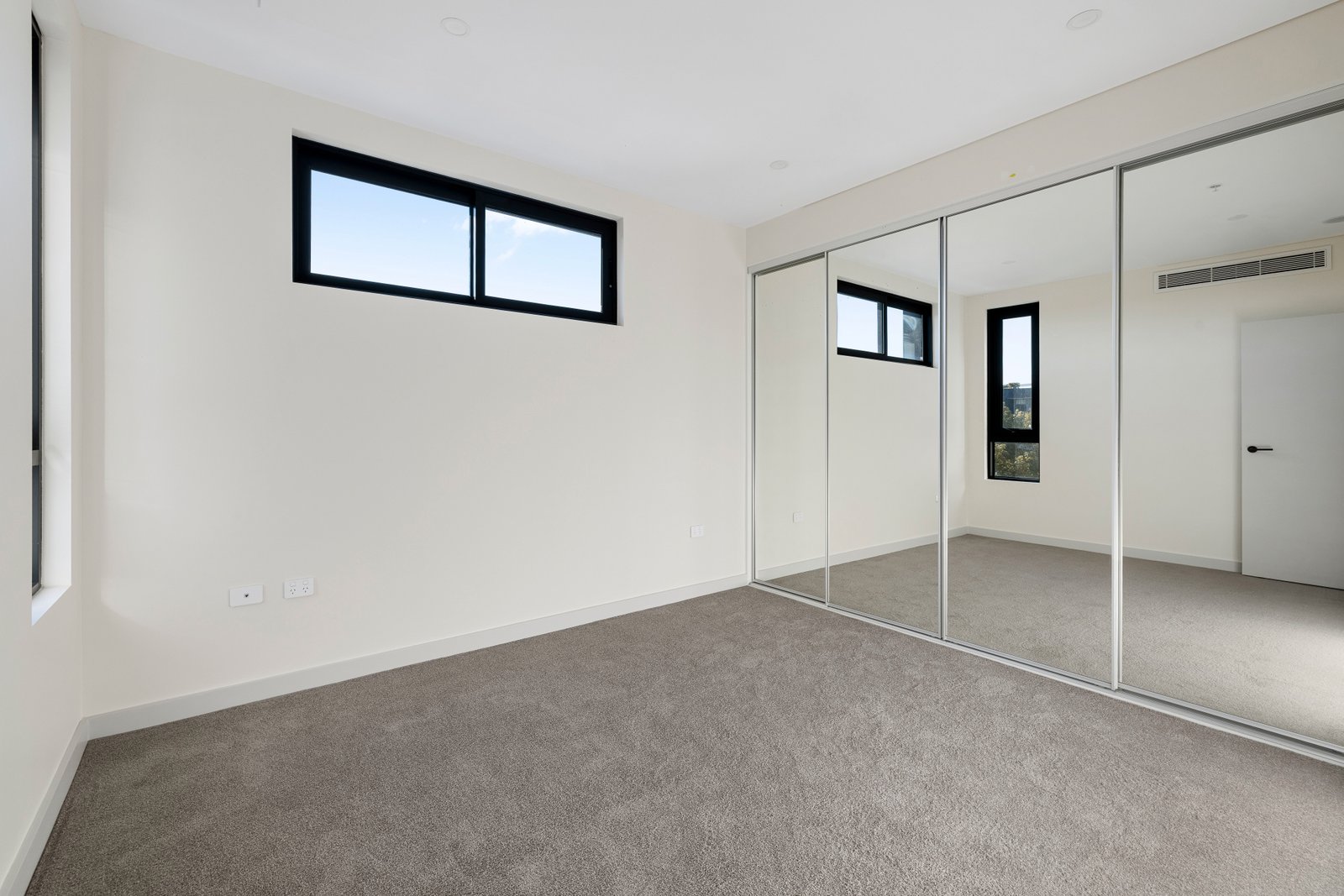 402/6 Lacey Street KOGARAH BAY 7