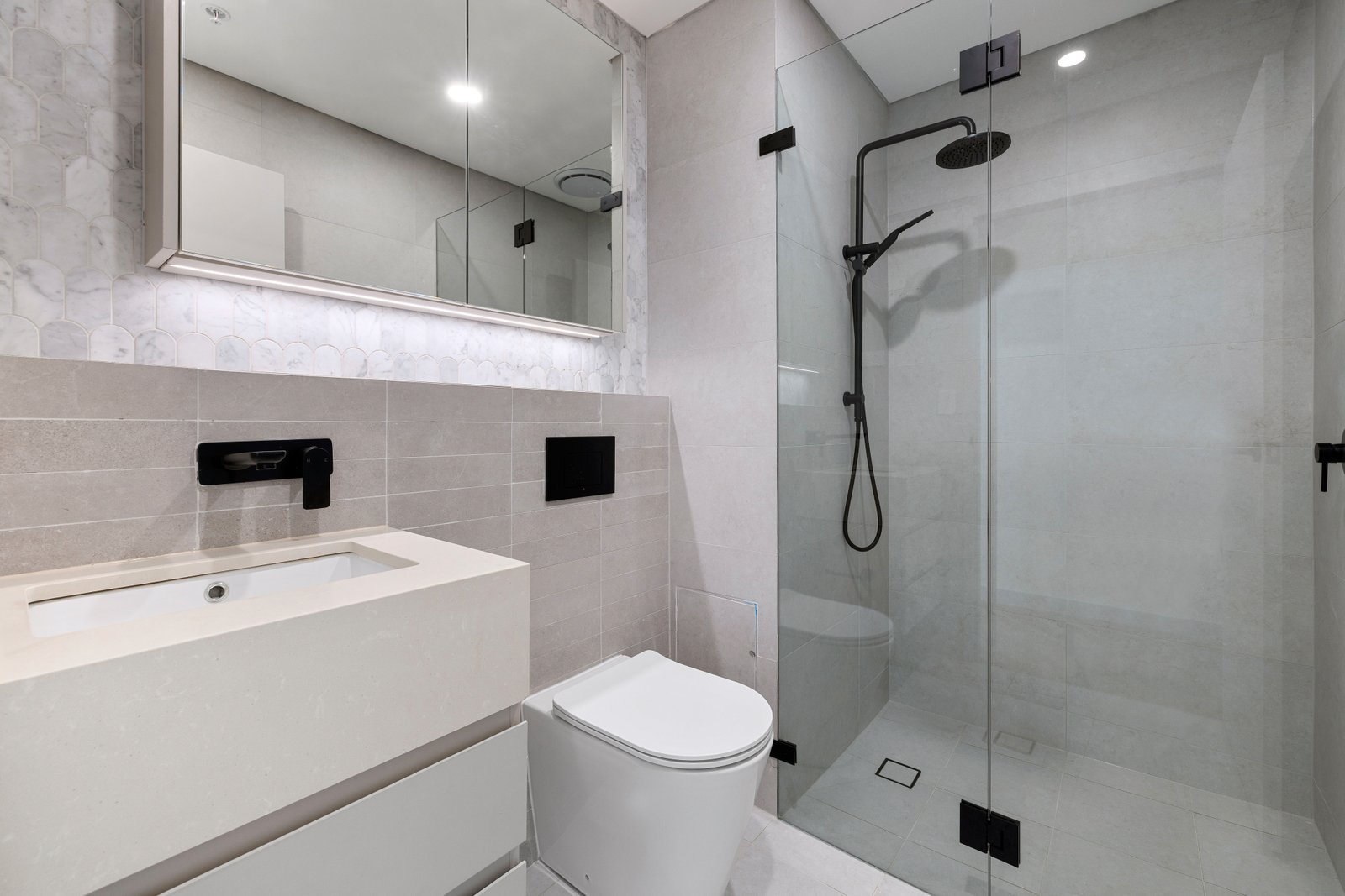 402/6 Lacey Street KOGARAH BAY 8