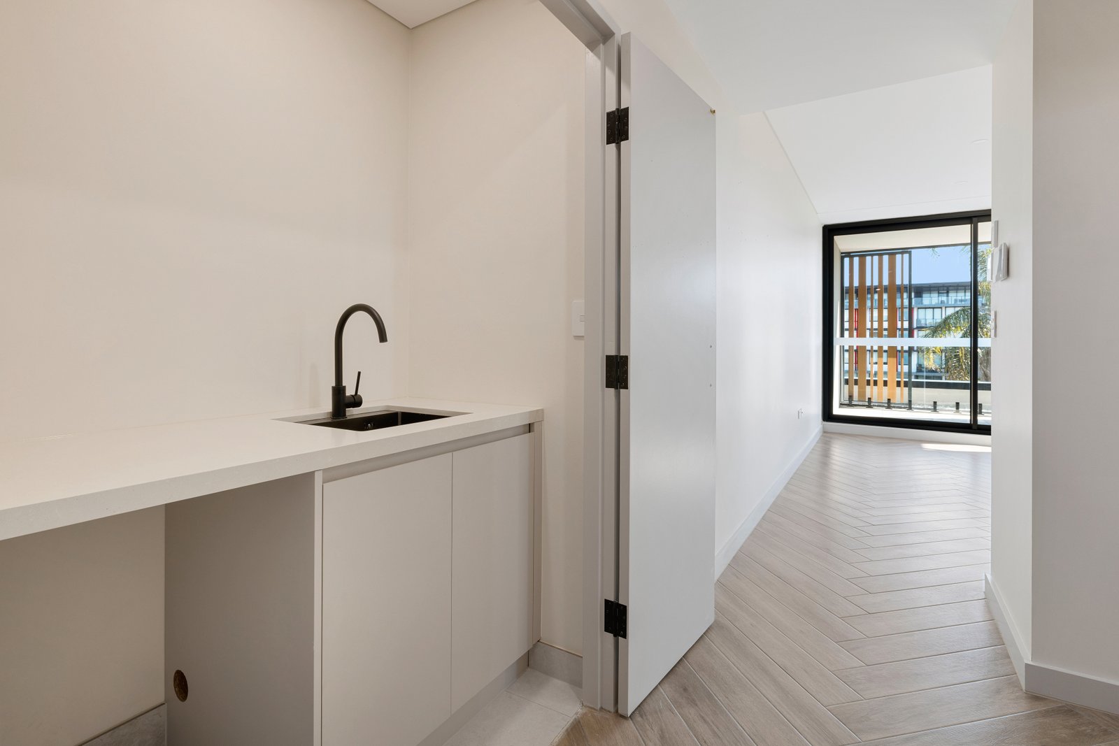 402/6 Lacey Street KOGARAH BAY 10