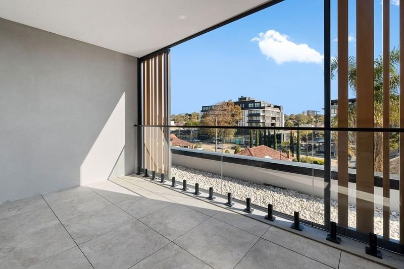 402/6 Lacey Street KOGARAH BAY 12