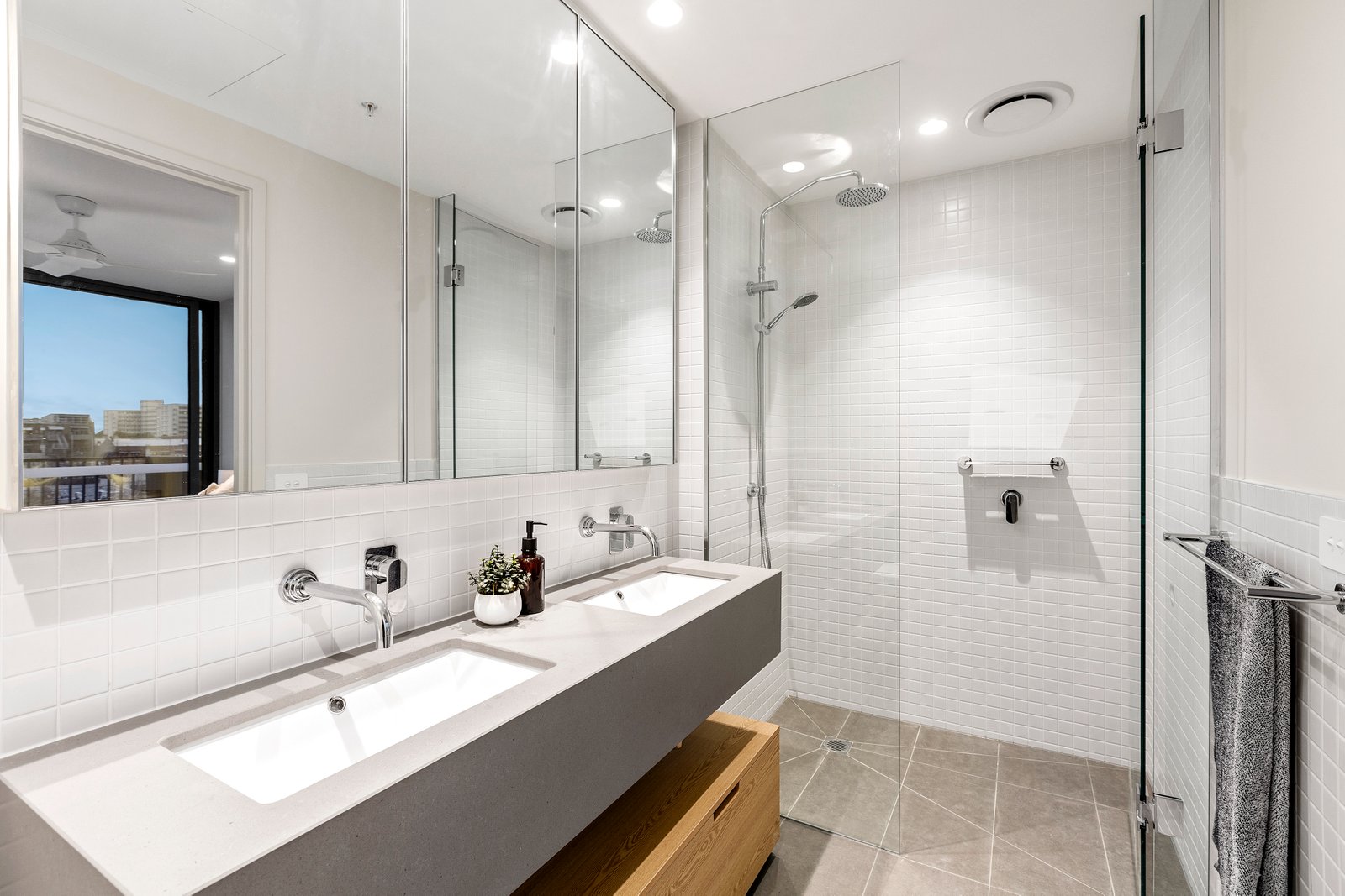 Real Estate and Property in 402/6 Percy Place, Prahran, VIC