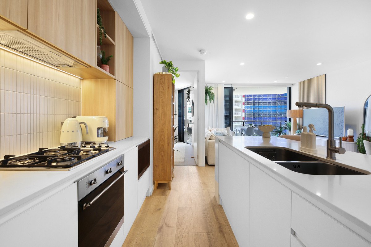 402/6 Second Avenue Burleigh Heads 5