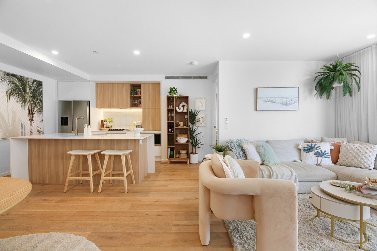 402/6 Second Avenue Burleigh Heads 9