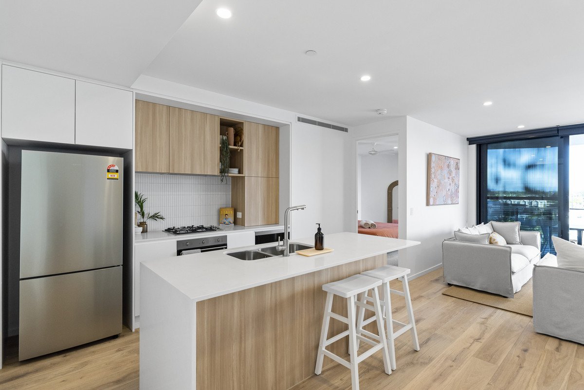 402/6 Second Avenue Burleigh Heads 1