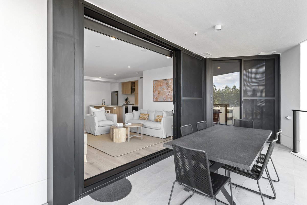 402/6 Second Avenue Burleigh Heads 11