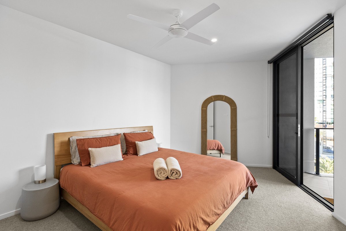 402/6 Second Avenue Burleigh Heads 12