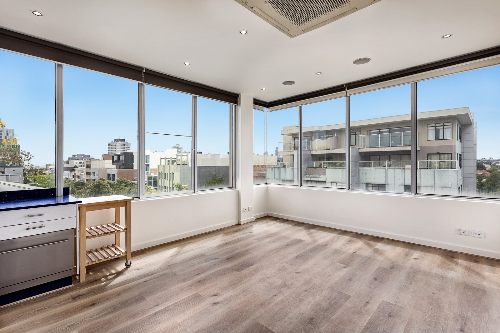 Gallery: 402/64 Wellington Street
