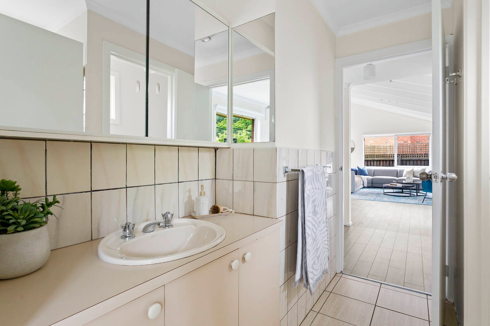 Real Estate and Property in 402B Glen Eira Road, Caulfield, VIC