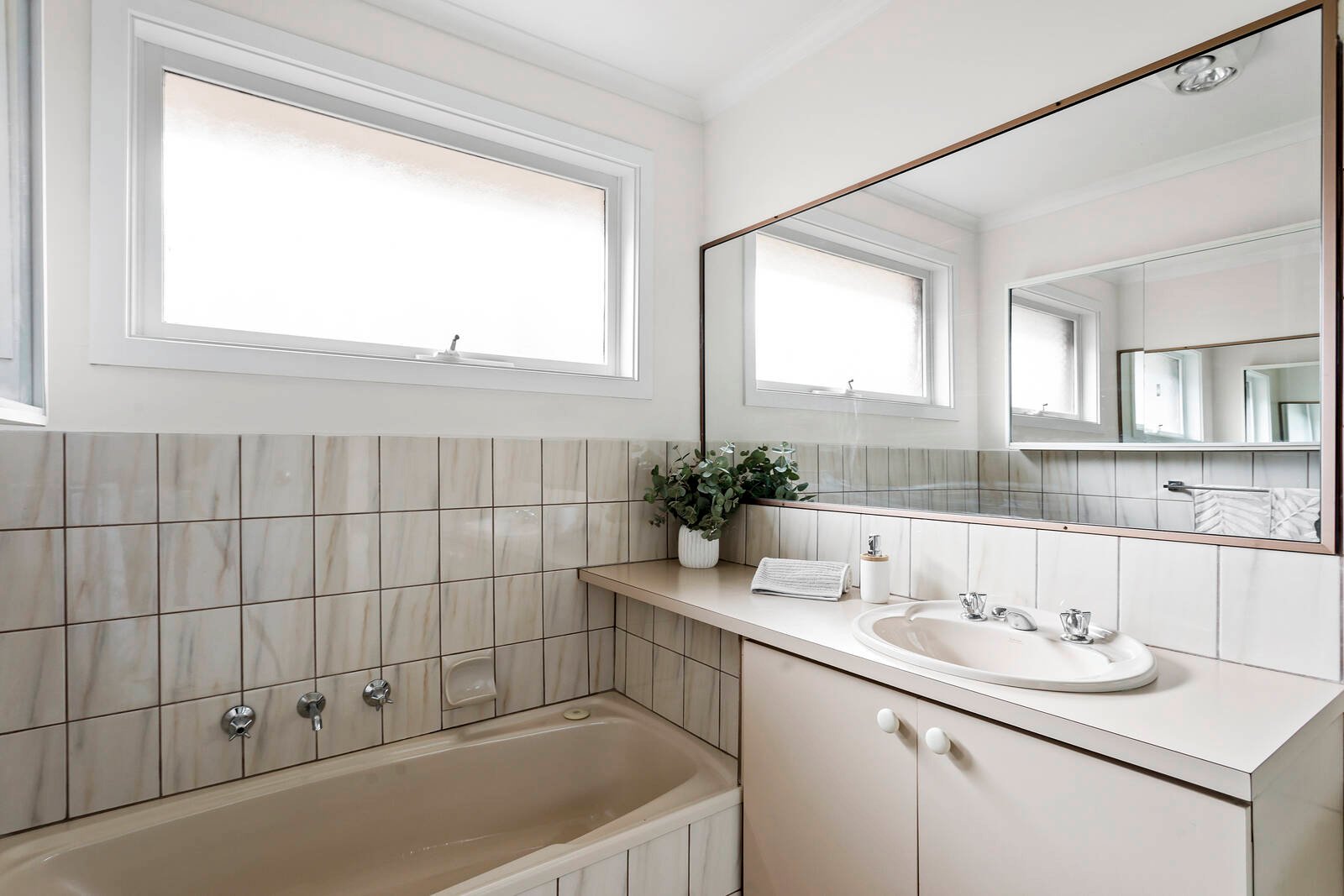 Real Estate and Property in 402B Glen Eira Road, Caulfield, VIC