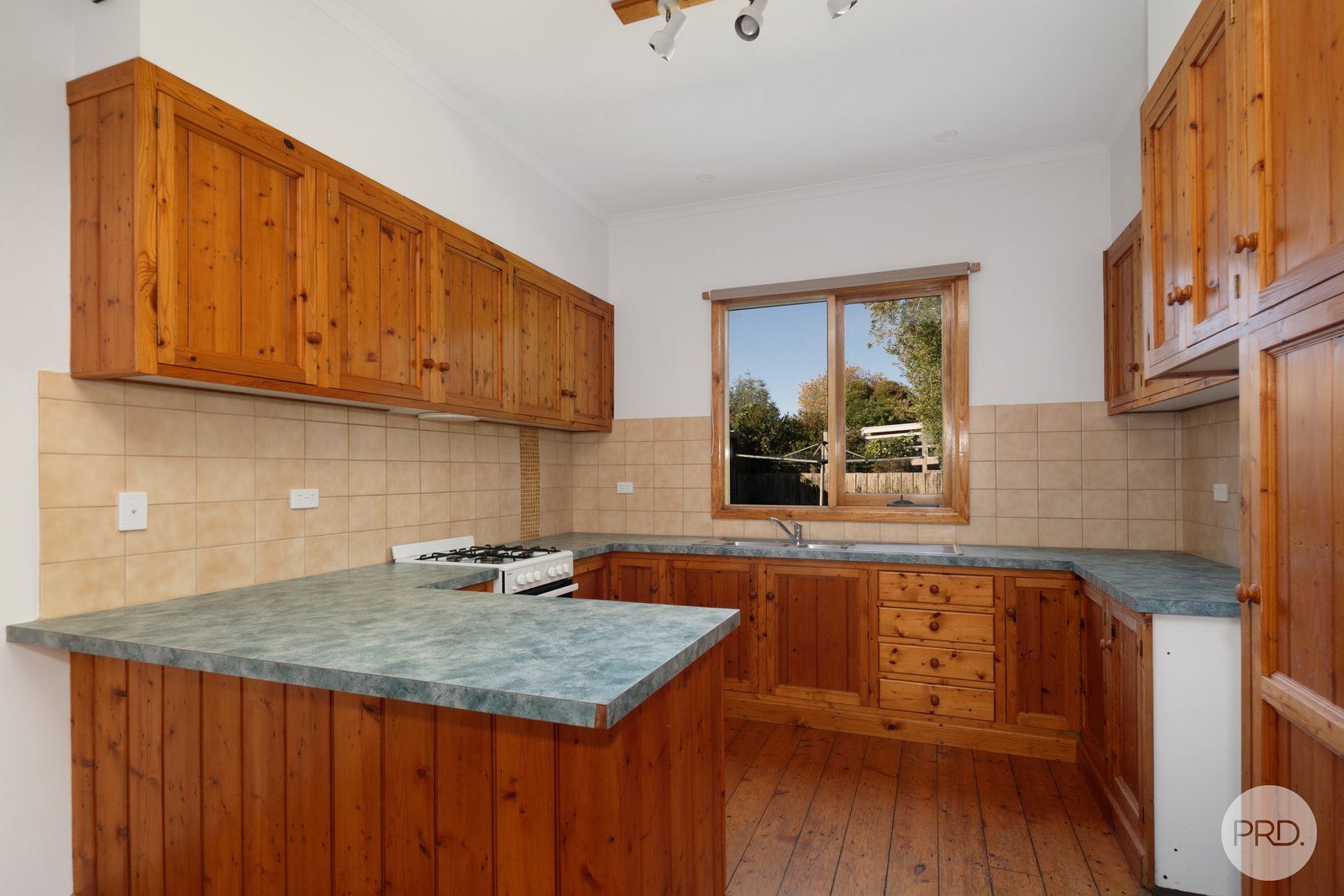 403 Drummond Street Sth  BALLARAT CENTRAL 2