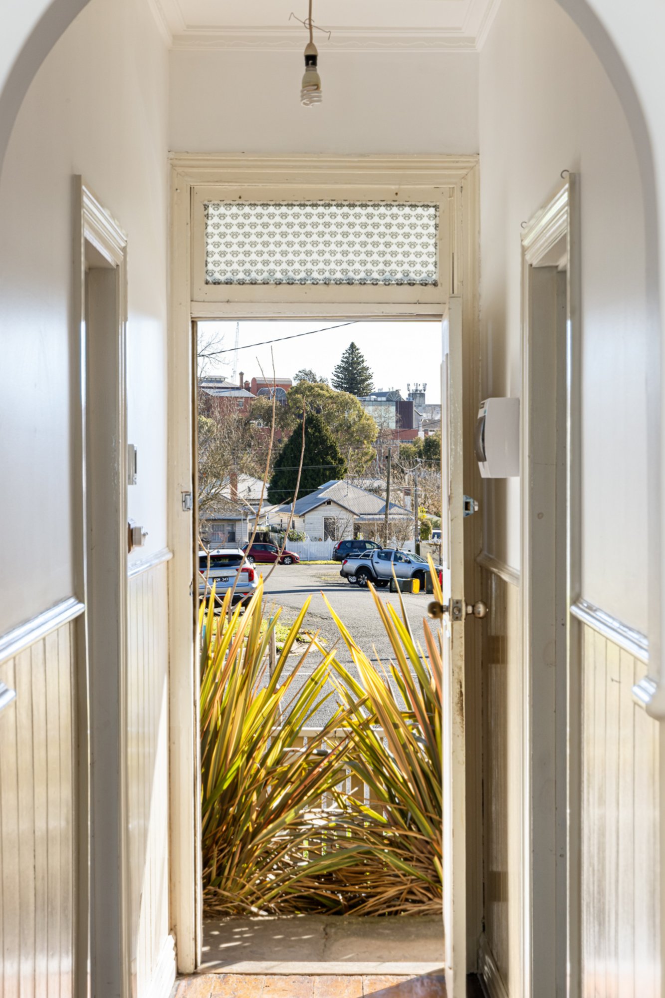 Gallery: 403 Humffray Street South