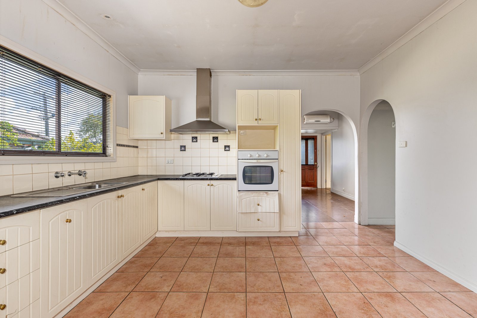 Gallery: 403 Landsborough Street