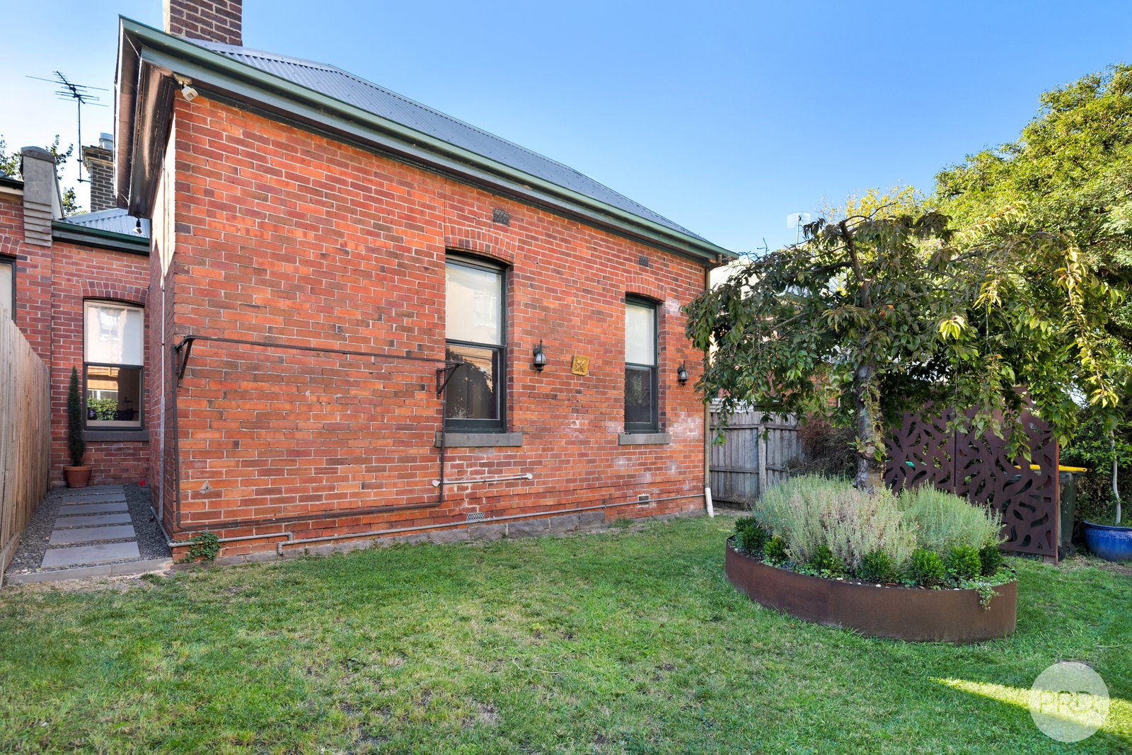 403 Lydiard Street North SOLDIERS HILL 12