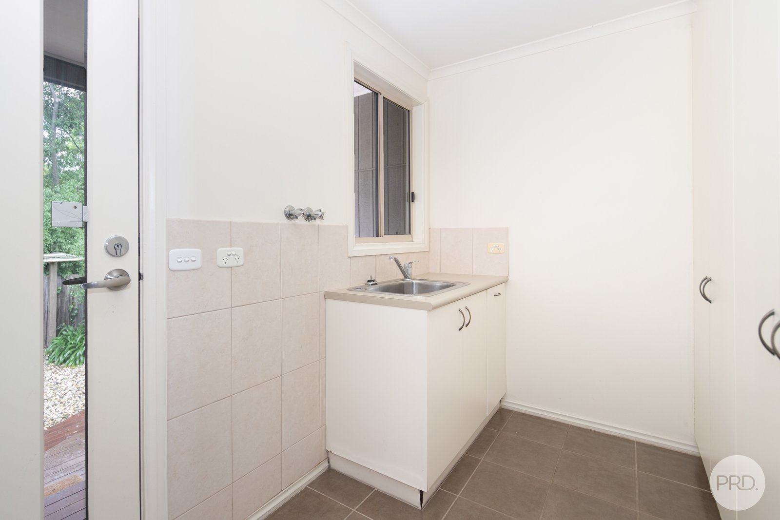 403 Tinworth Avenue MOUNT CLEAR 8