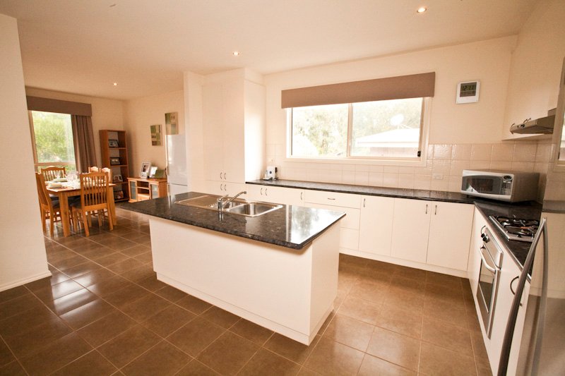 403 Tinworth Avenue MOUNT CLEAR 2