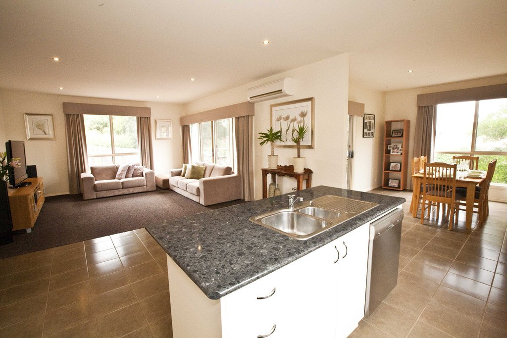 403 Tinworth Avenue MOUNT CLEAR 3